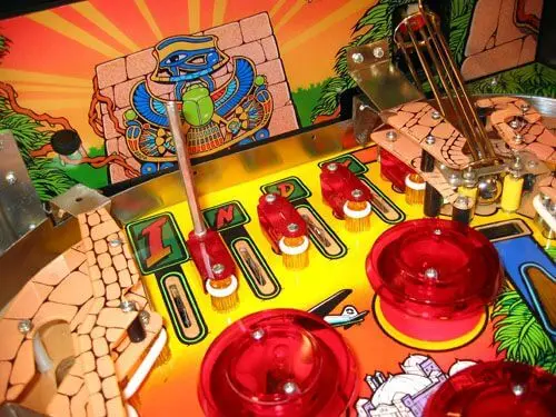 Indiana Jones Pinball Machine (1993) by Williams - Image 5