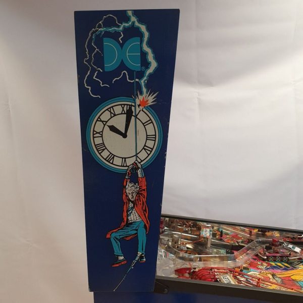 Back to the Future Pinball Machine