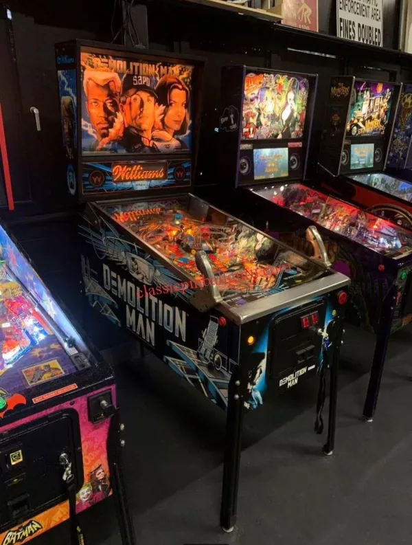 Demolition Man Pinball Machine
