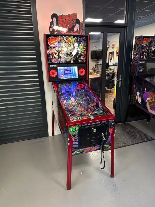 Elvira’s House Of Horrors Limited Edition Pinball Machine