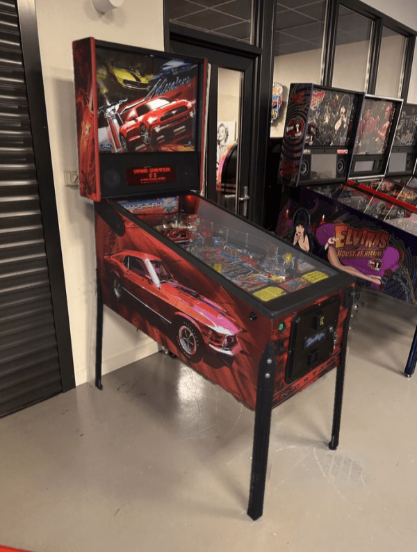 Mustang Pro Pinball Machine