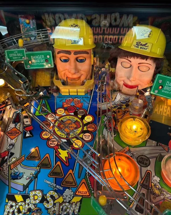 Road Show Pinball Machine