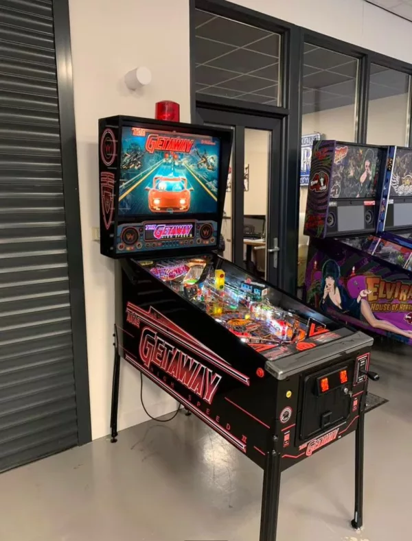 The Gateway High Speed II Pinball Machine
