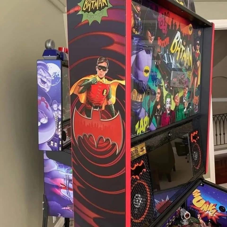Batman 66 LE Pinball Machine - Image 5